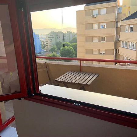 Room In A Shared Apartment Touching The Border :) La Linea de la Concepcion Luaran gambar